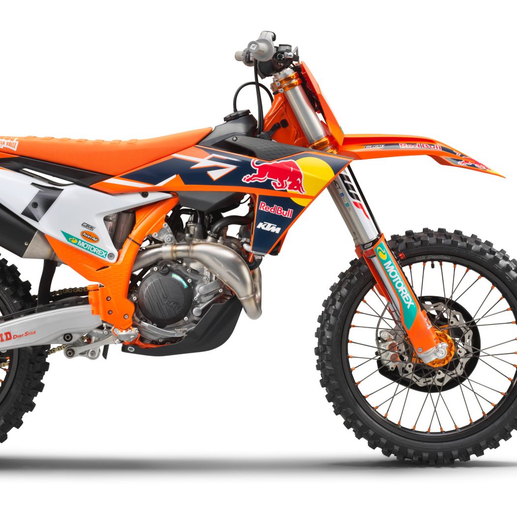 FOUR-RIDER RED BULL KTM FACTORY RACING TEAM IS READY TO RACE 2022